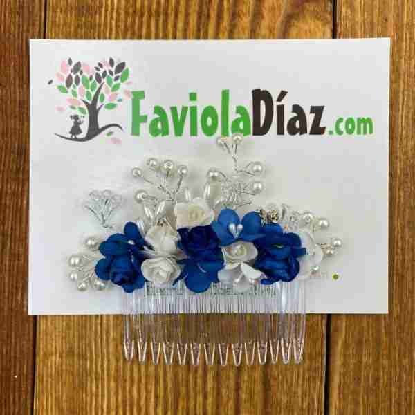 Peineta Blanca y Azul con Flores y Perlas