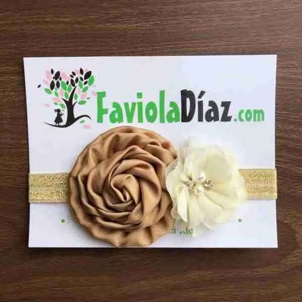Vincha Dorada con Flores Beige y Café Zully